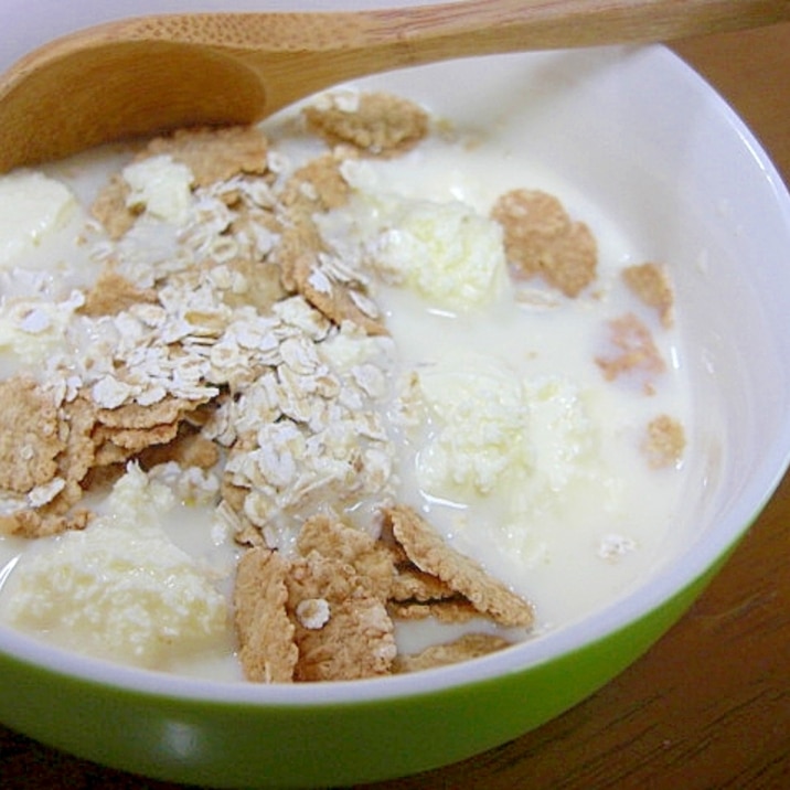 クリームチーズと玄米フレークと豆乳のシリアル レシピ 作り方 By Tukuyo93 楽天レシピ クリームチーズと玄米フレークと豆乳のシリアル レシピ 作り方 By Tukuyo93 楽天レシピ